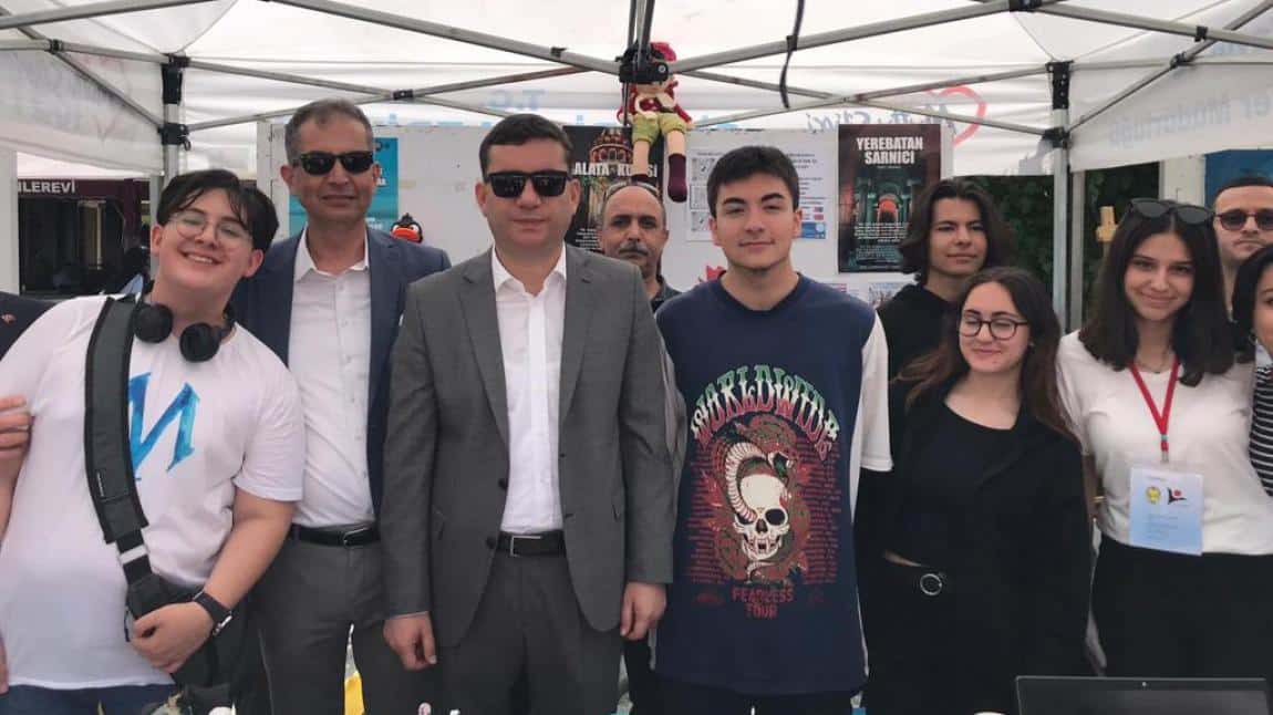 Bilim Ve Sanat Şenliğinde Toki Cumhuriyet Anadolu Lisesi Rüzgarı