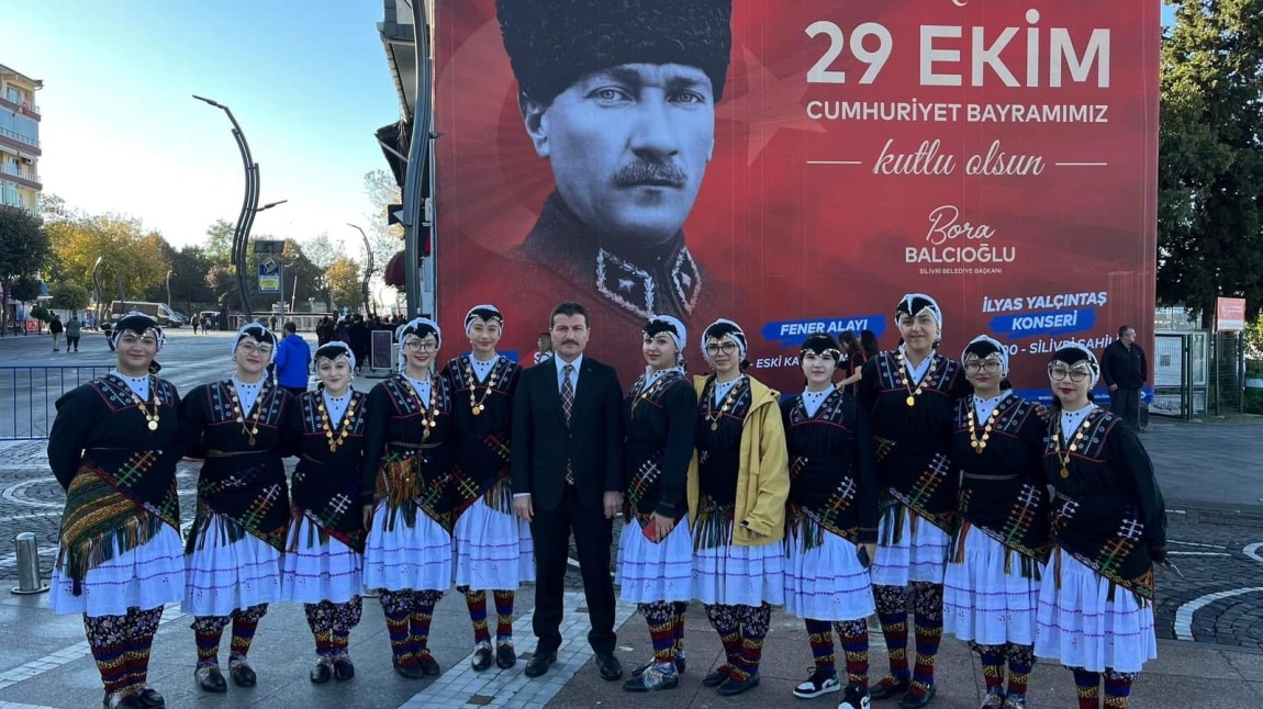 Okulumuz Halk Oyunları Ekibi